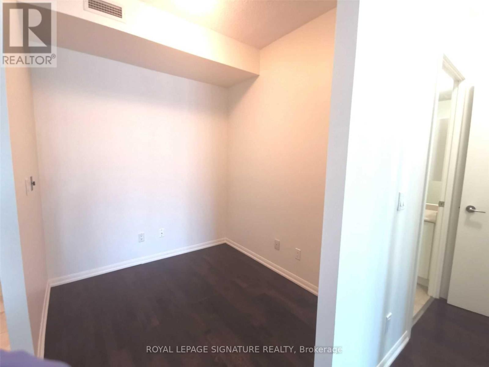 3709 - 215 Fort York Boulevard, Toronto, Ontario  M5V 4A2 - Photo 12 - C13419112