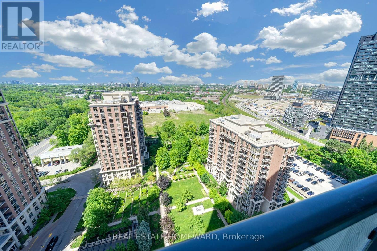 2039 - 20 Inn On The Park Drive, Toronto, Ontario  M3C 0P8 - Photo 28 - C13419248