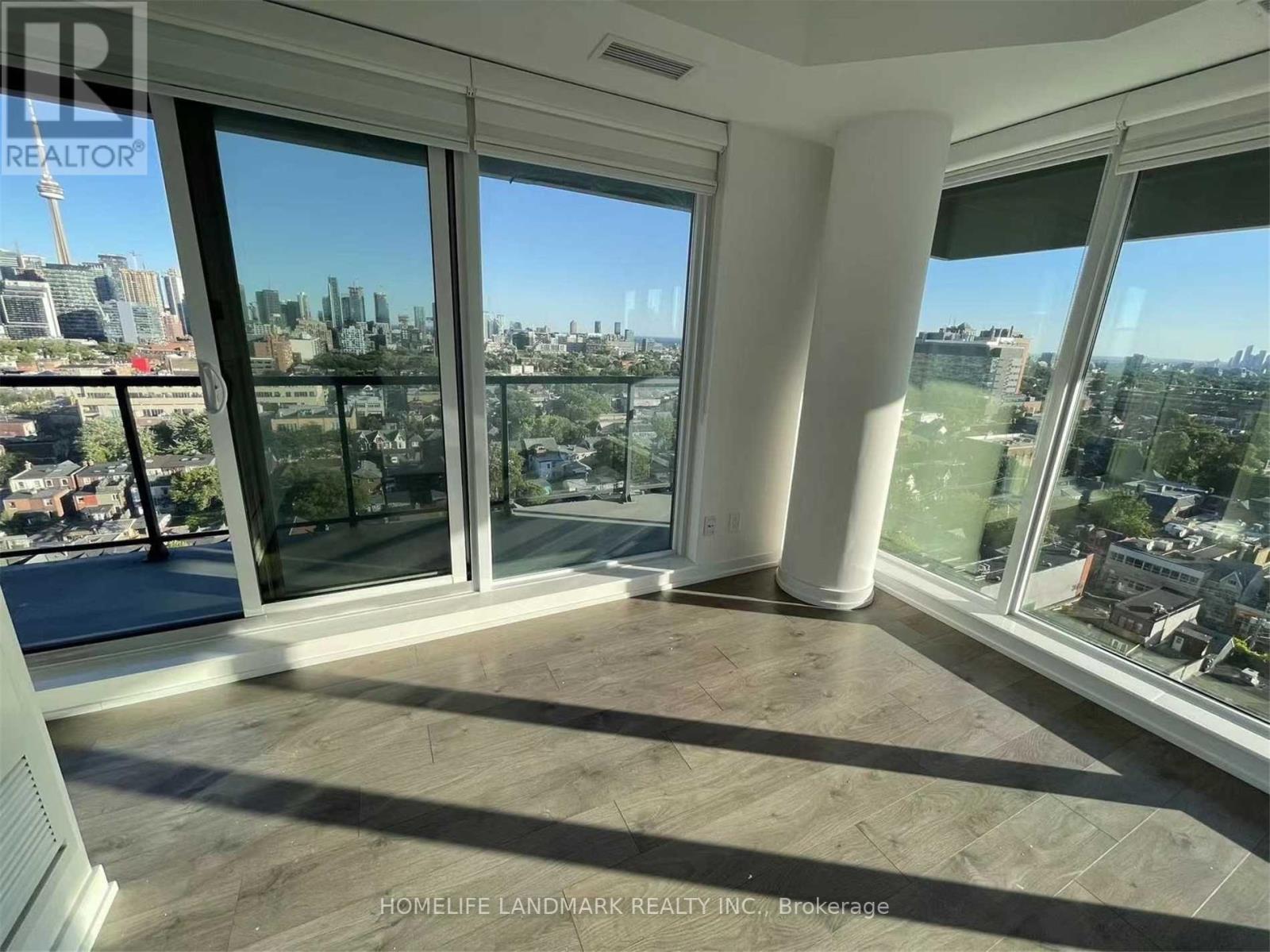 1706 - 297 College Street, Toronto, Ontario  M5T 1S2 - Photo 3 - C13419290