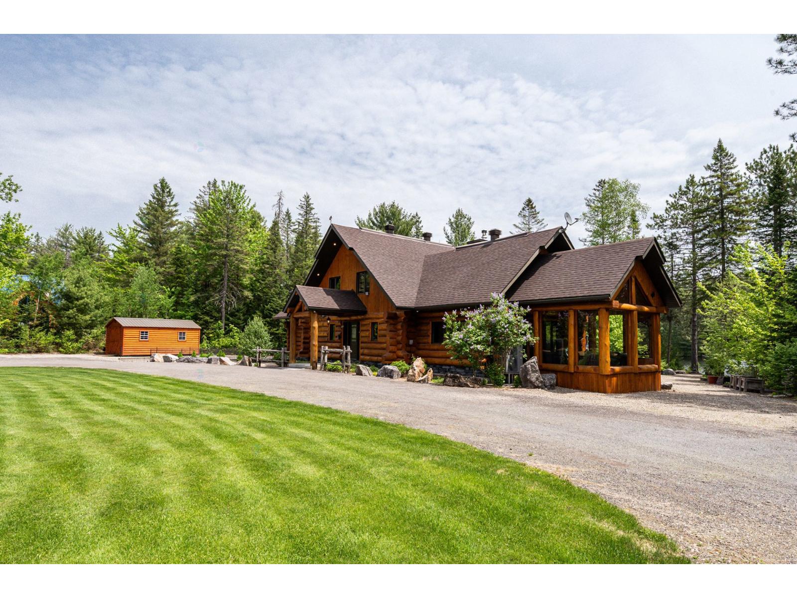 140 Rue de la Fromentière Saint-Alphonse-Rodriguez Quebec Canada J0K1W0 2