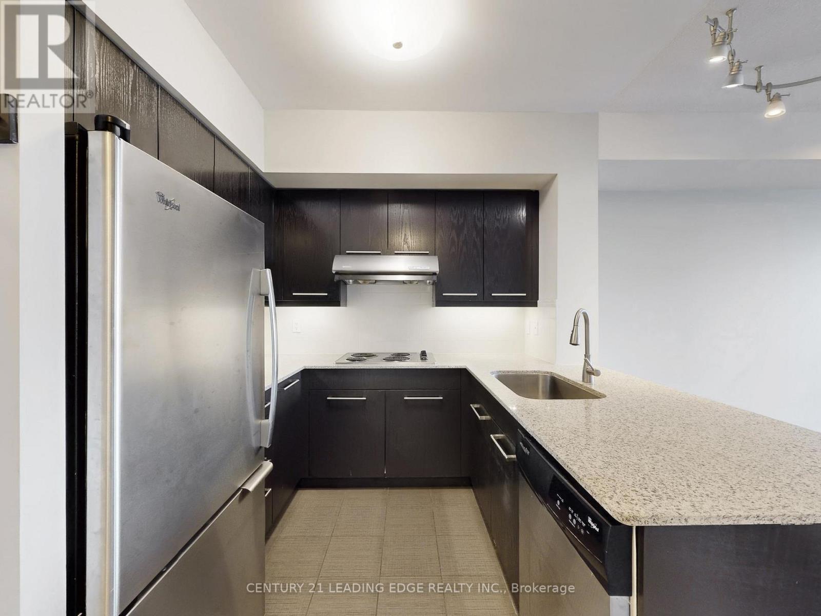 1020 - 11211 Yonge Street, Richmond Hill (Devonsleigh), Ontario  L4S 0E9 - Photo 8 - N13419090