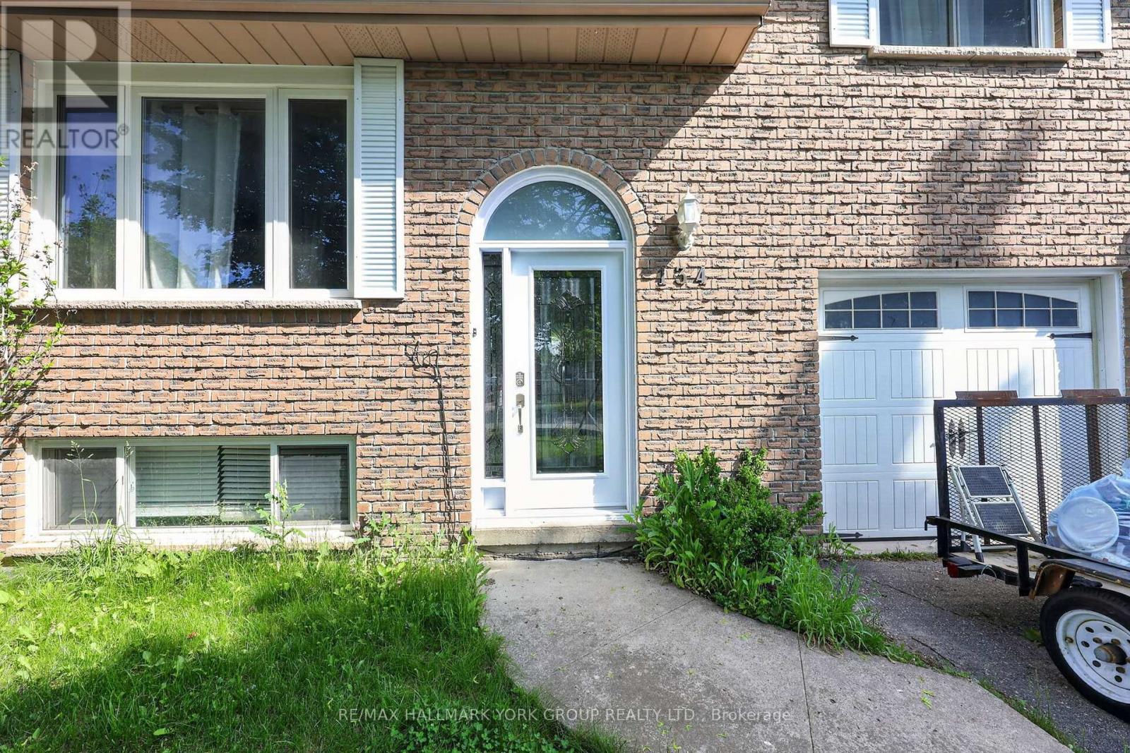 134 Crown Crescent, Bradford West Gwillimbury (Bradford), Ontario  L3Z 2L5 - Photo 6 - N13419278