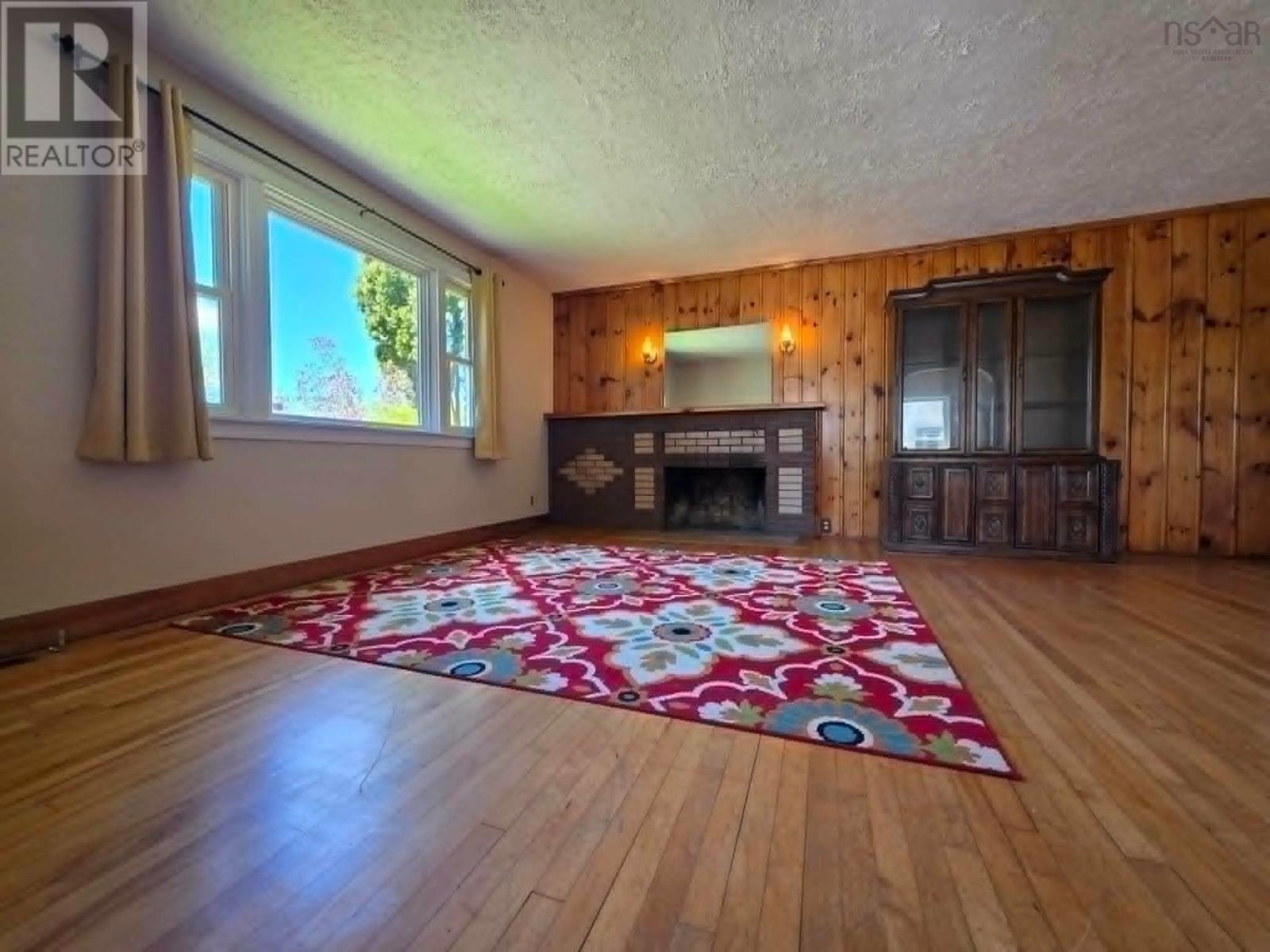 61 Laurie Street, Truro, Nova Scotia  B2N 4S8 - Photo 10 - 202613742