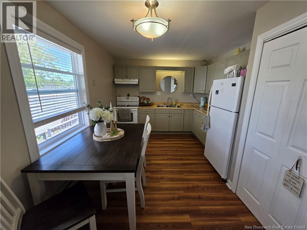 690-692 Grange Avenue, Bathurst, New Brunswick  E2A 4V5 - Photo 15 - NB141481