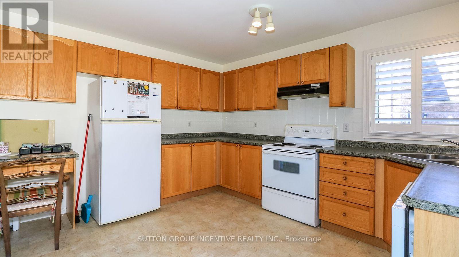 176 Hurst Drive, Barrie (Bayshore), Ontario  L4N 8P6 - Photo 14 - S13419108