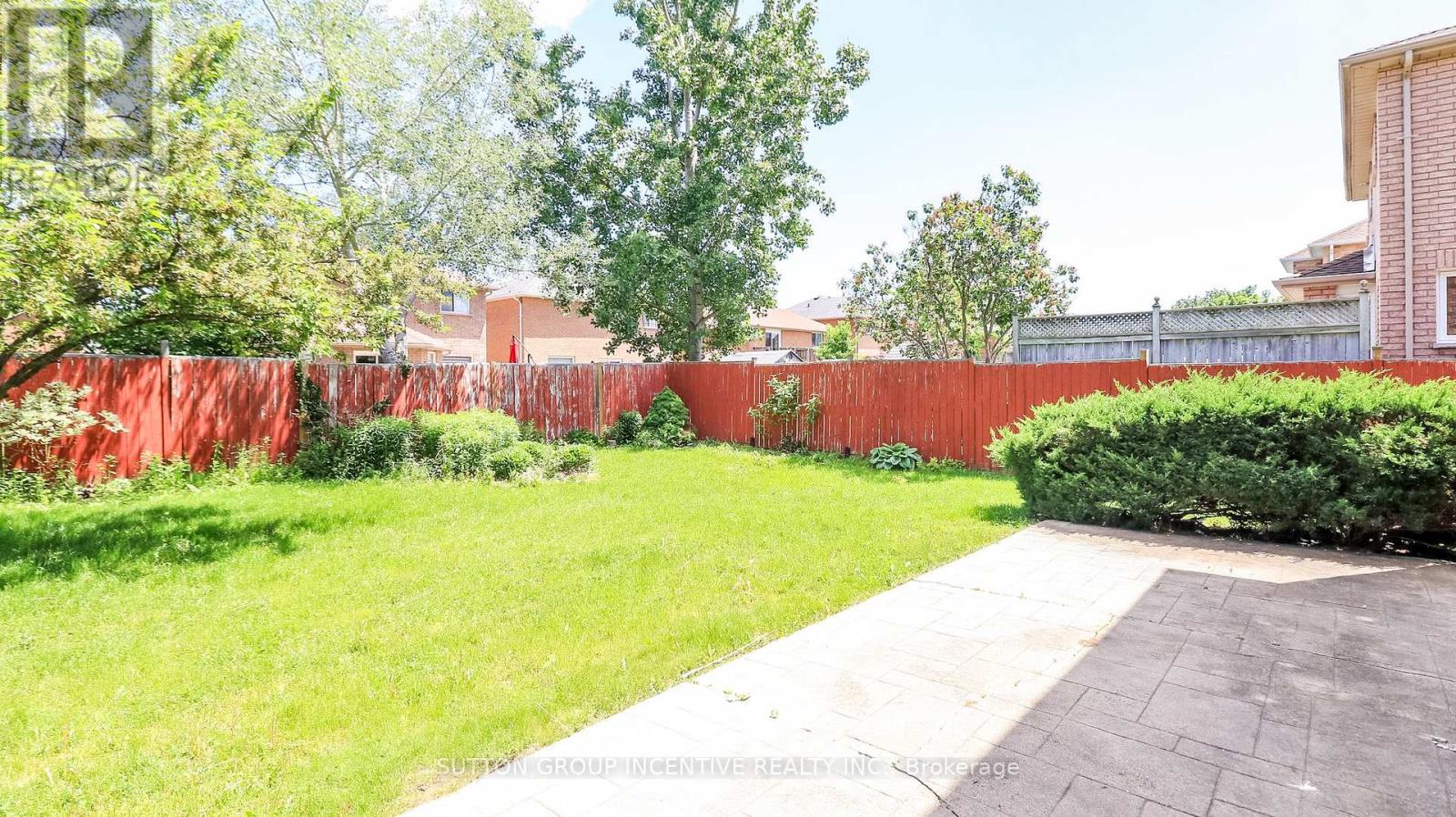 176 Hurst Drive, Barrie (Bayshore), Ontario  L4N 8P6 - Photo 5 - S13419108