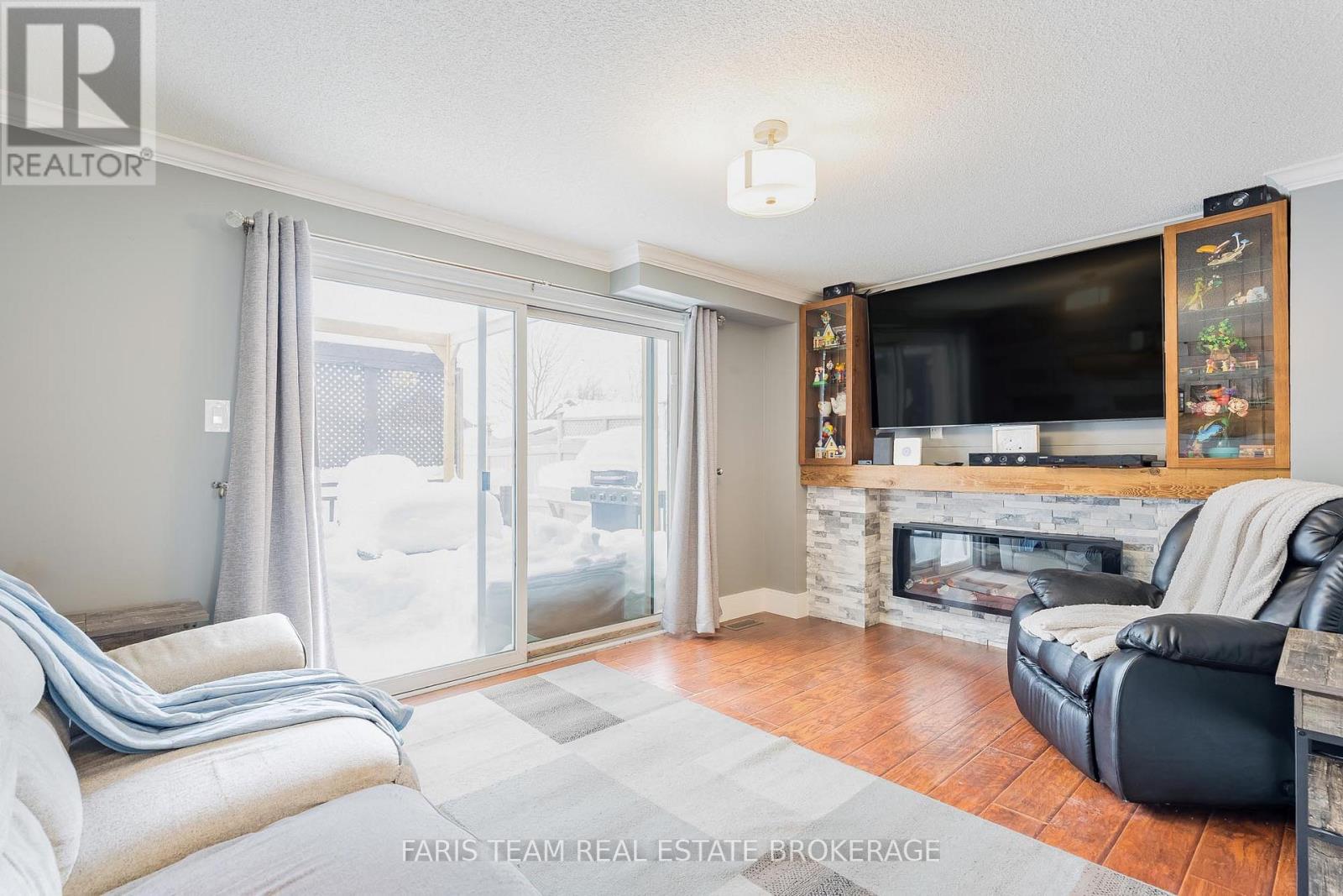 28 Raymond Crescent, Barrie (Painswick South), Ontario  L4N 0V4 - Photo 10 - S13419286
