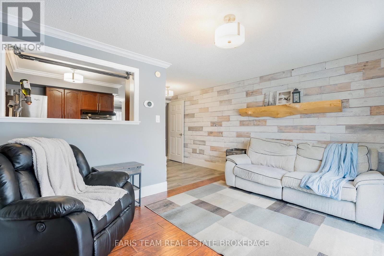 28 Raymond Crescent, Barrie (Painswick South), Ontario  L4N 0V4 - Photo 12 - S13419286