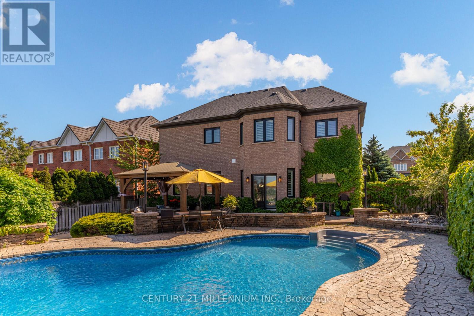 38 Hillson Court, Brampton, Ontario  L6P 1C4 - Photo 37 - W13416776