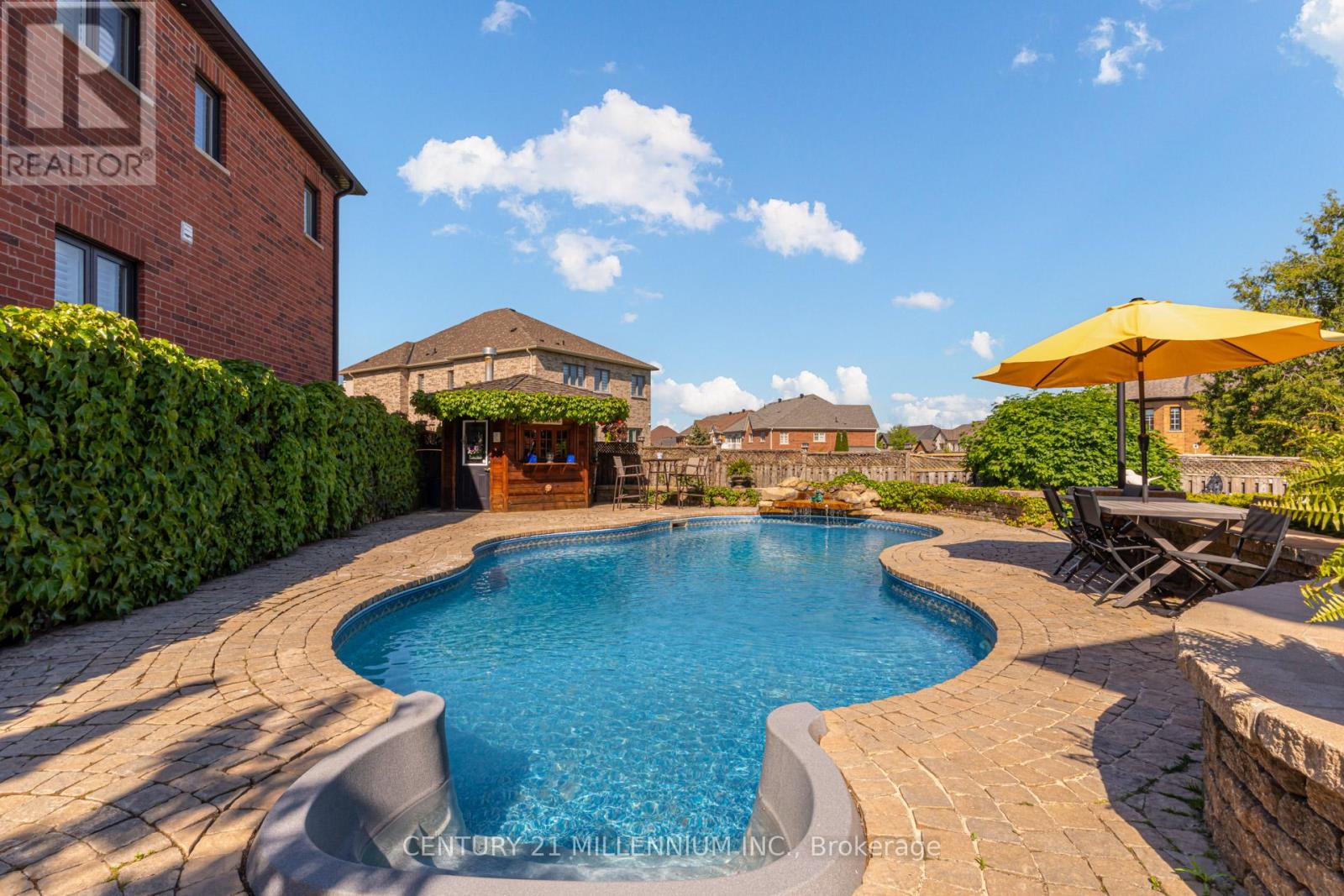 38 Hillson Court, Brampton, Ontario  L6P 1C4 - Photo 31 - W13416776