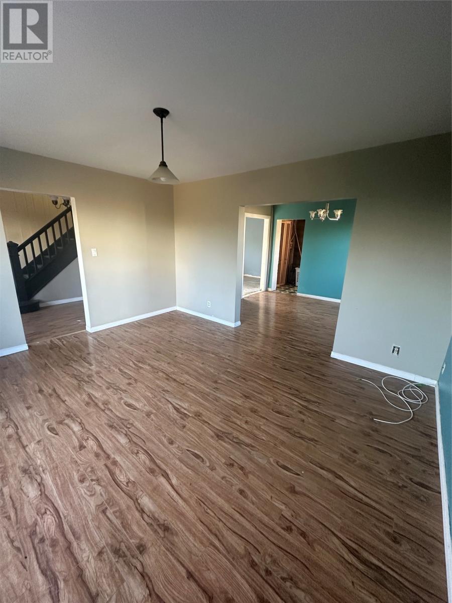 94 Memorial Street, Bell Island, Newfoundland & Labrador  A0A 4H0 - Photo 5 - 1292864