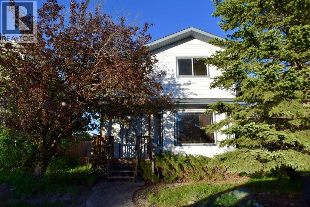 220 Deschner Close, Red Deer, Alberta  T4R 3C2 - Photo 1 - A2292853