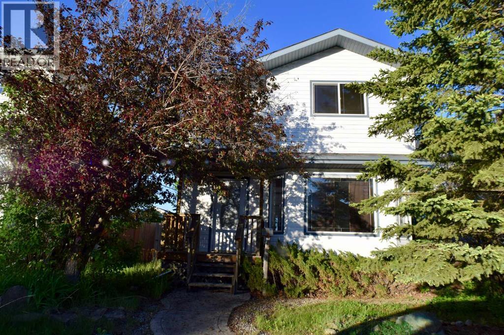 220 Deschner Close, Red Deer, Alberta  T4R 3C2 - Photo 2 - A2292853
