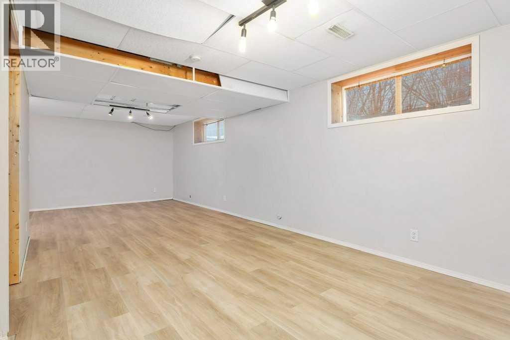 220 Deschner Close, Red Deer, Alberta  T4R 3C2 - Photo 32 - A2292853