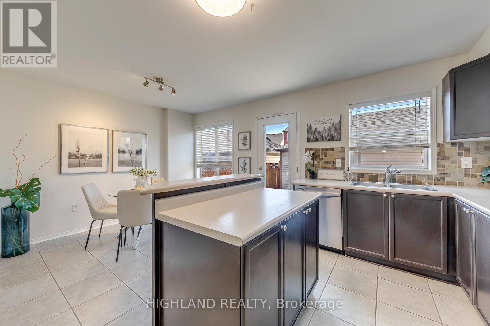 108 Roxton Road, Oakville, Ontario  L6H 6V4 - Photo 16 - W13418926