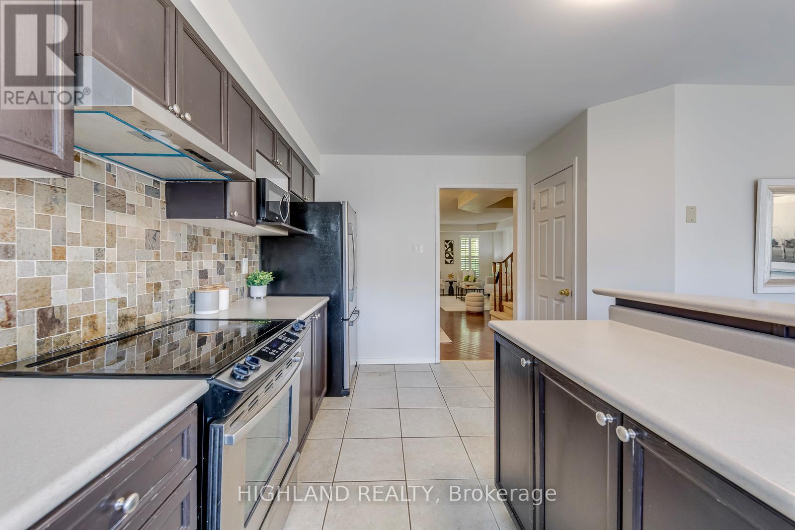 108 Roxton Road, Oakville, Ontario  L6H 6V4 - Photo 19 - W13418926