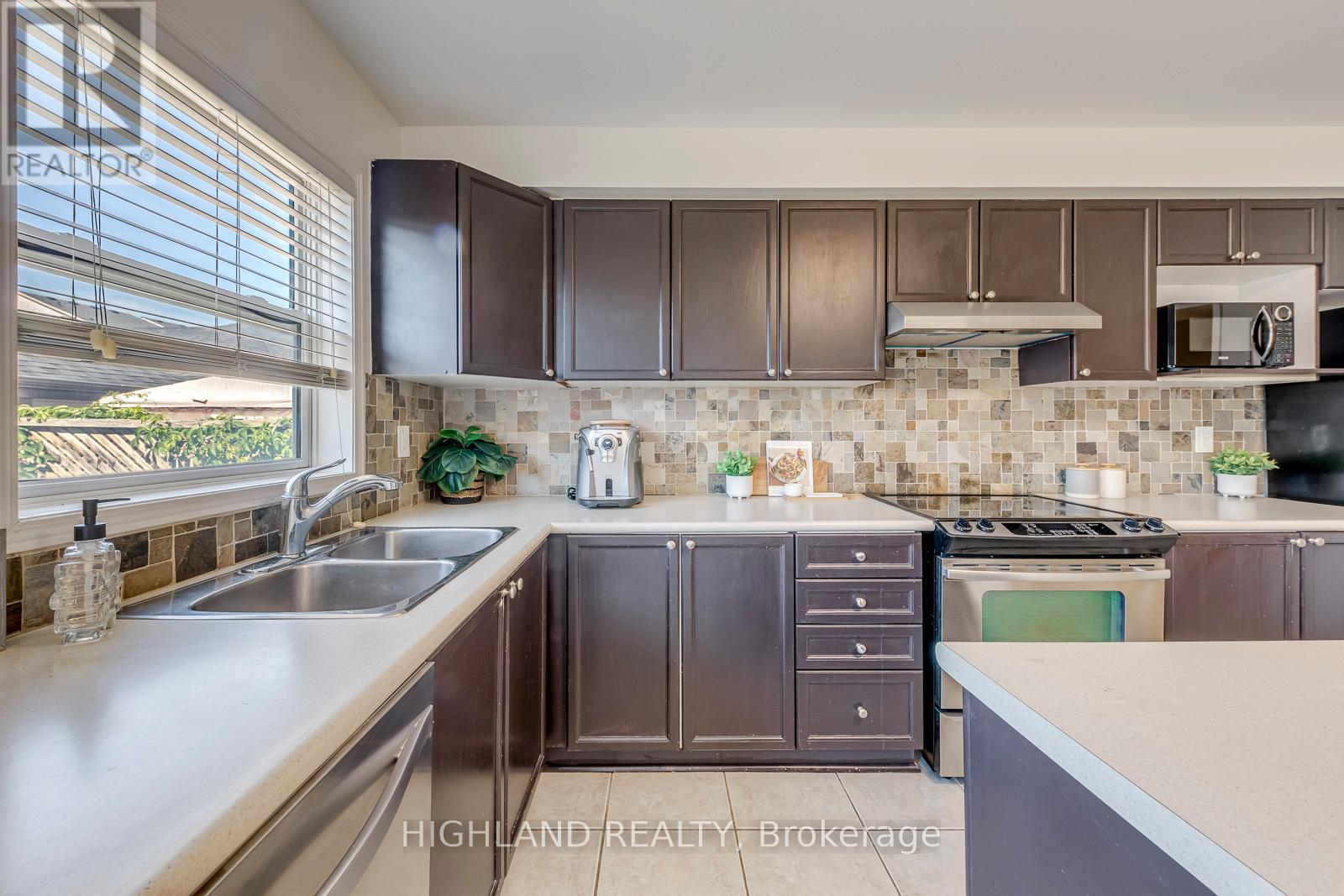 108 Roxton Road, Oakville, Ontario  L6H 6V4 - Photo 21 - W13418926