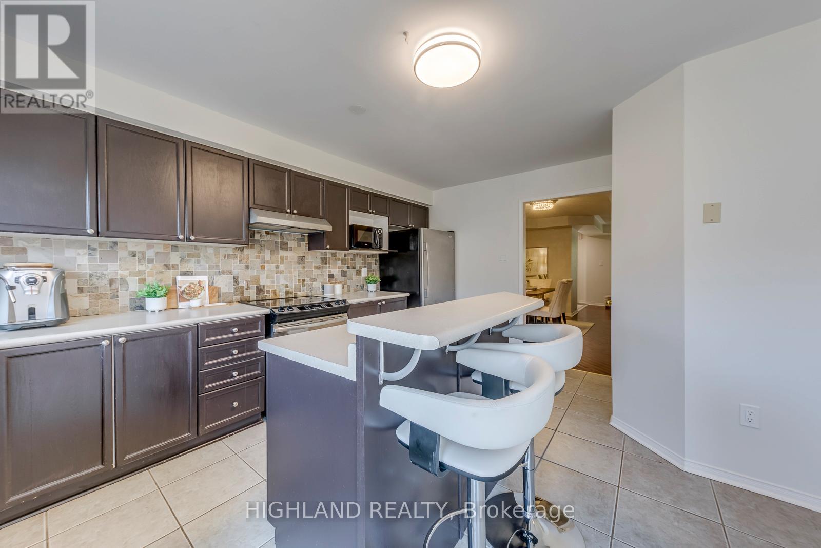 108 Roxton Road, Oakville, Ontario  L6H 6V4 - Photo 22 - W13418926