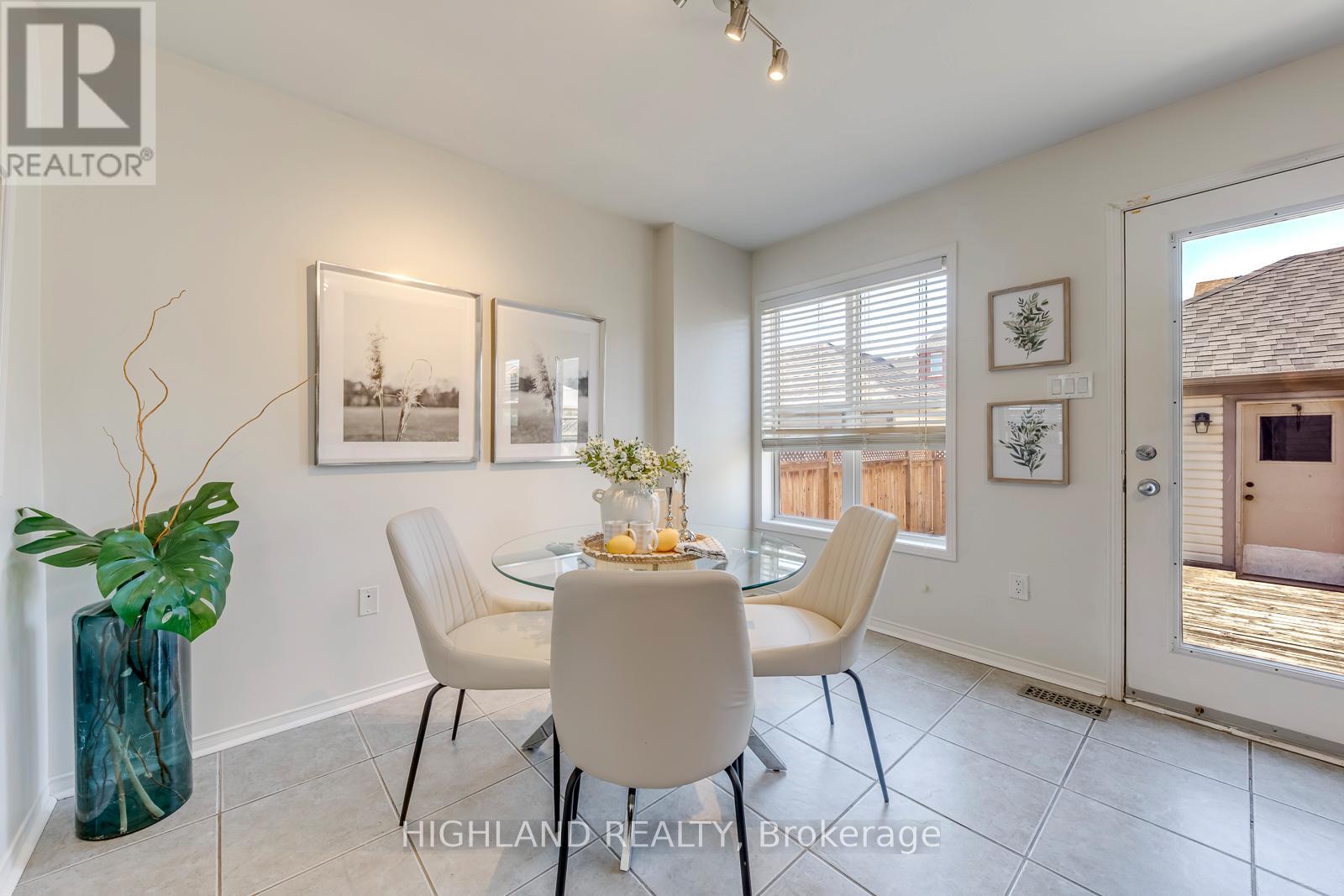 108 Roxton Road, Oakville, Ontario  L6H 6V4 - Photo 24 - W13418926