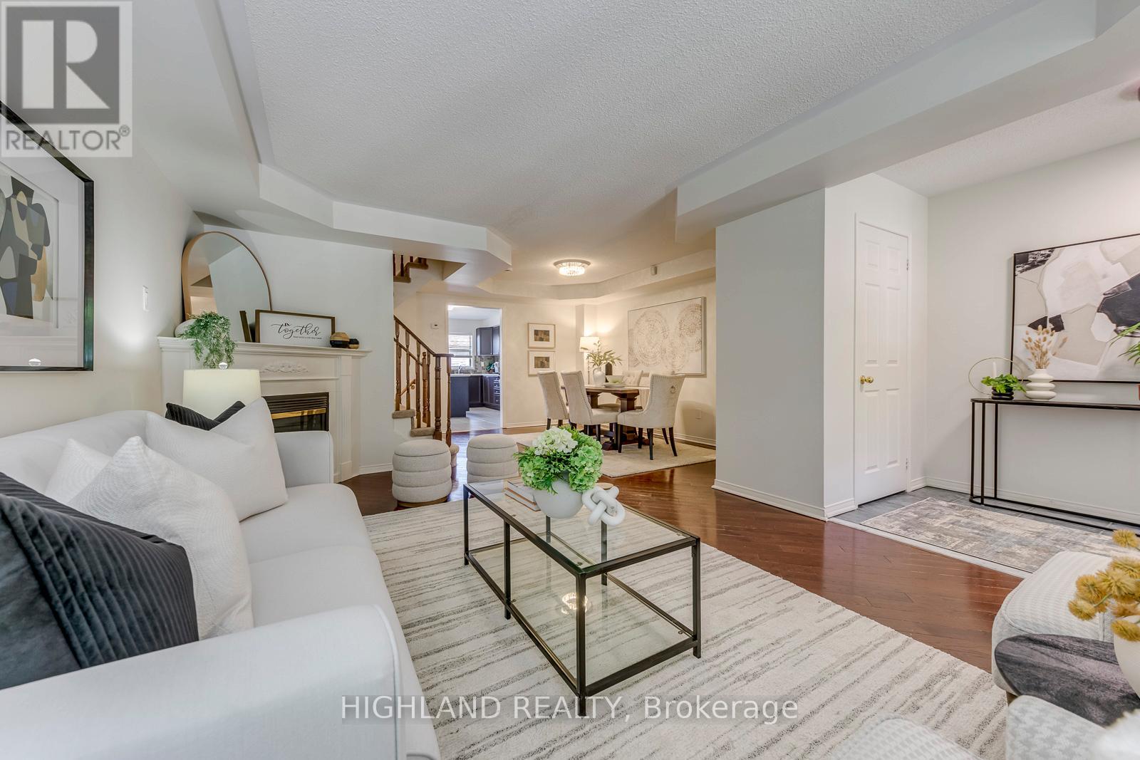 108 Roxton Road, Oakville, Ontario  L6H 6V4 - Photo 6 - W13418926