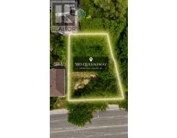 580 THE QUEENSWAY, Toronto, Ontario