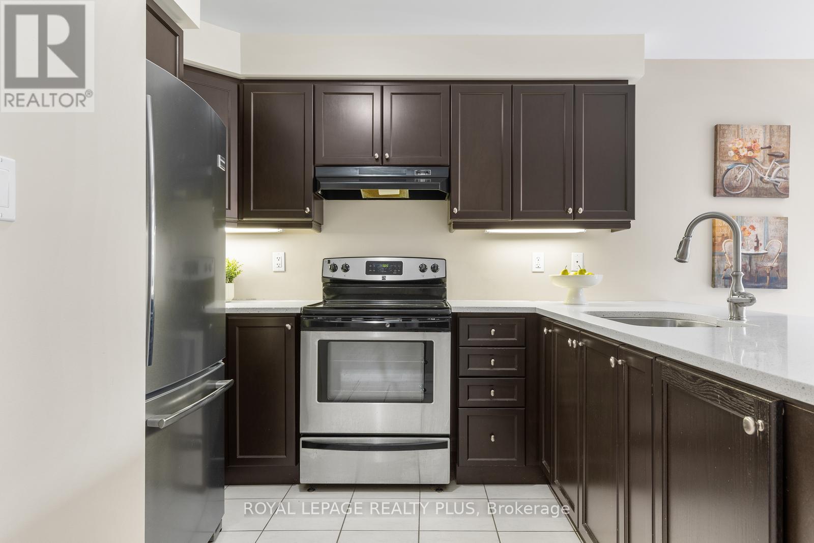 17 Francis Lundy Street, Brampton, Ontario  L6Y 4X8 - Photo 7 - W13419084