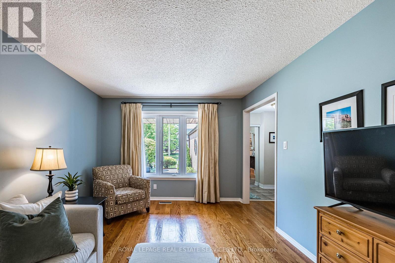 19 Newgreen Crescent, Brampton, Ontario  L6S 4Y2 - Photo 10 - W13419276
