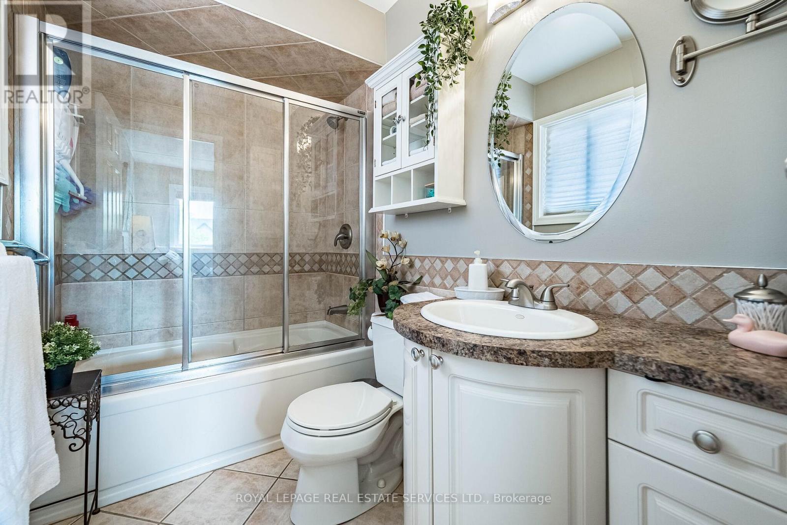 19 Newgreen Crescent, Brampton, Ontario  L6S 4Y2 - Photo 23 - W13419276