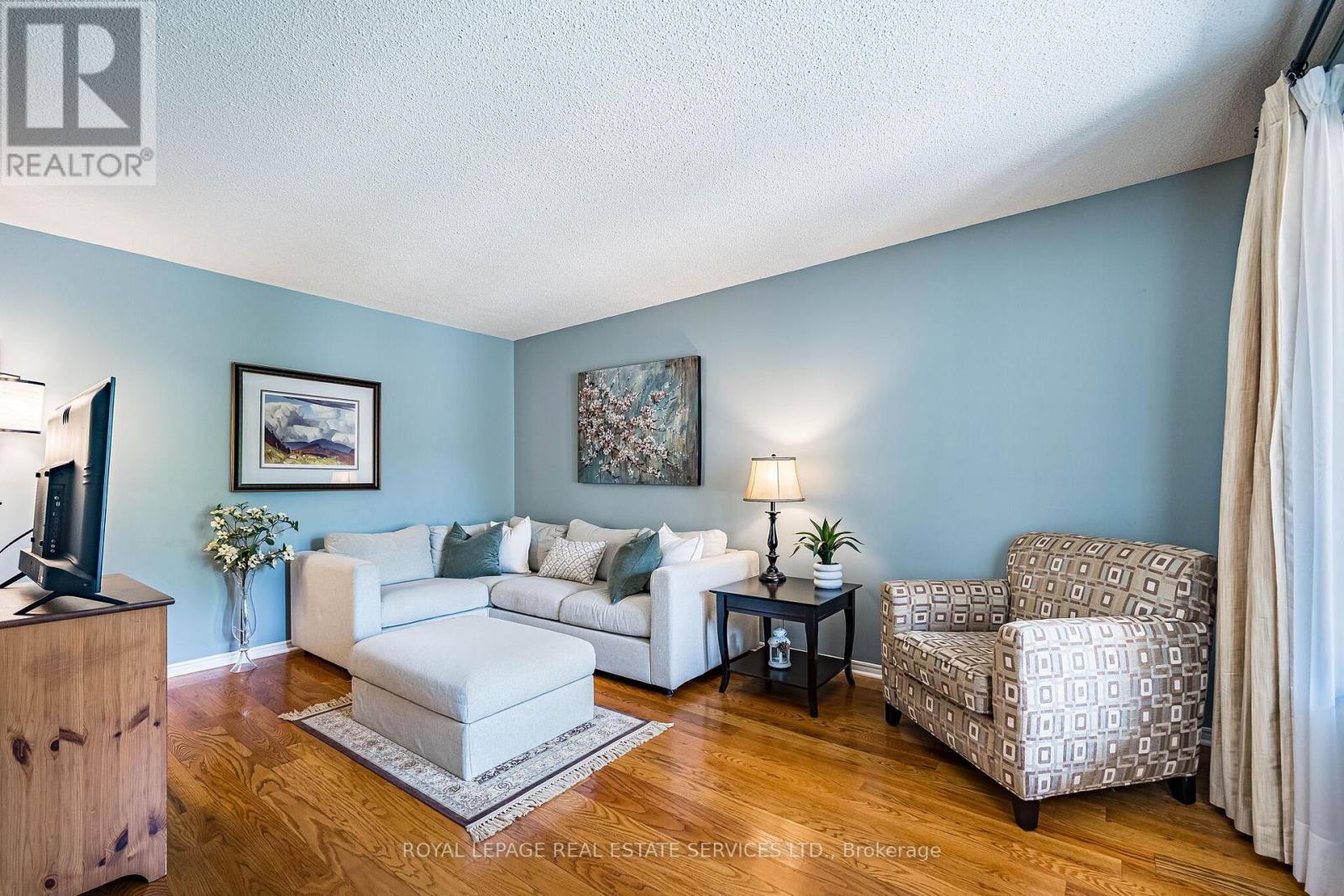 19 Newgreen Crescent, Brampton, Ontario  L6S 4Y2 - Photo 9 - W13419276
