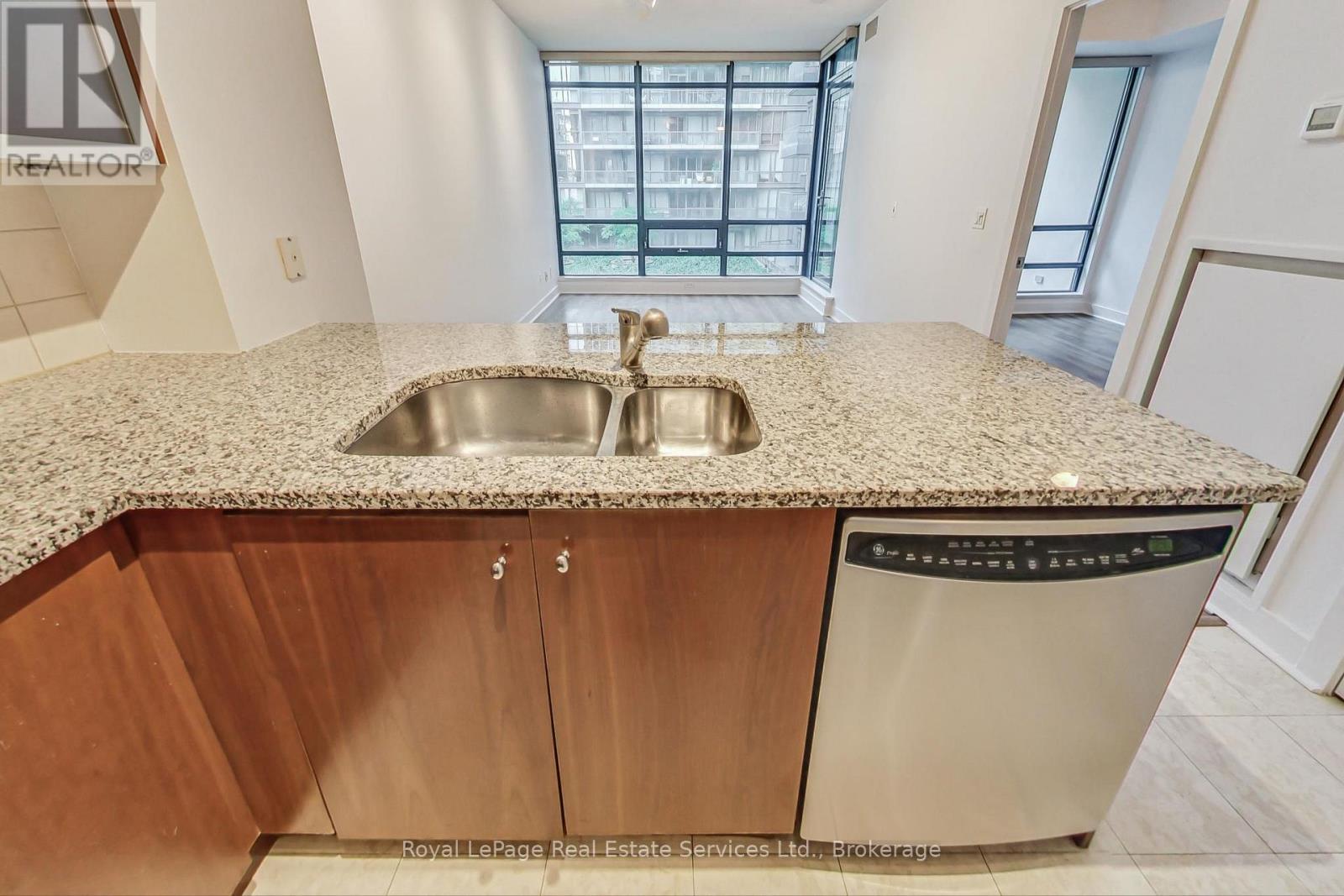 402 - 438 King Street W, Toronto, Ontario  M5V 3T9 - Photo 12 - C13419508