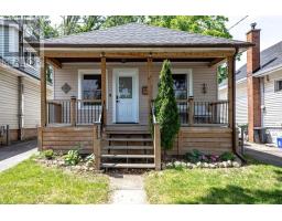151 TRAGINA AVENUE N, Hamilton, Ontario