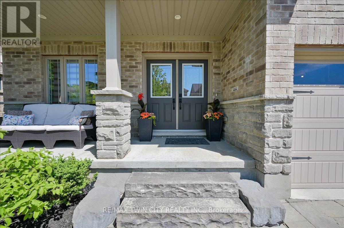 787 Snowberry Court, Waterloo, Ontario  N2V 0E7 - Photo 5 - X13419136