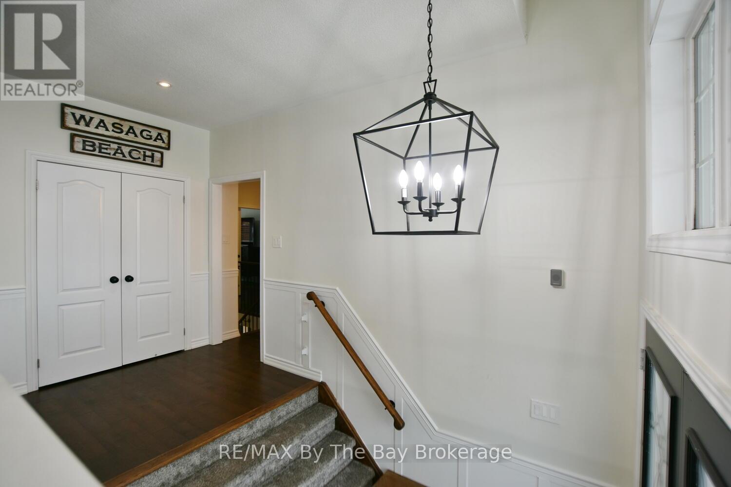 17 Basswood Drive, Wasaga Beach, Ontario  L9Z 0A8 - Photo 10 - S13419352
