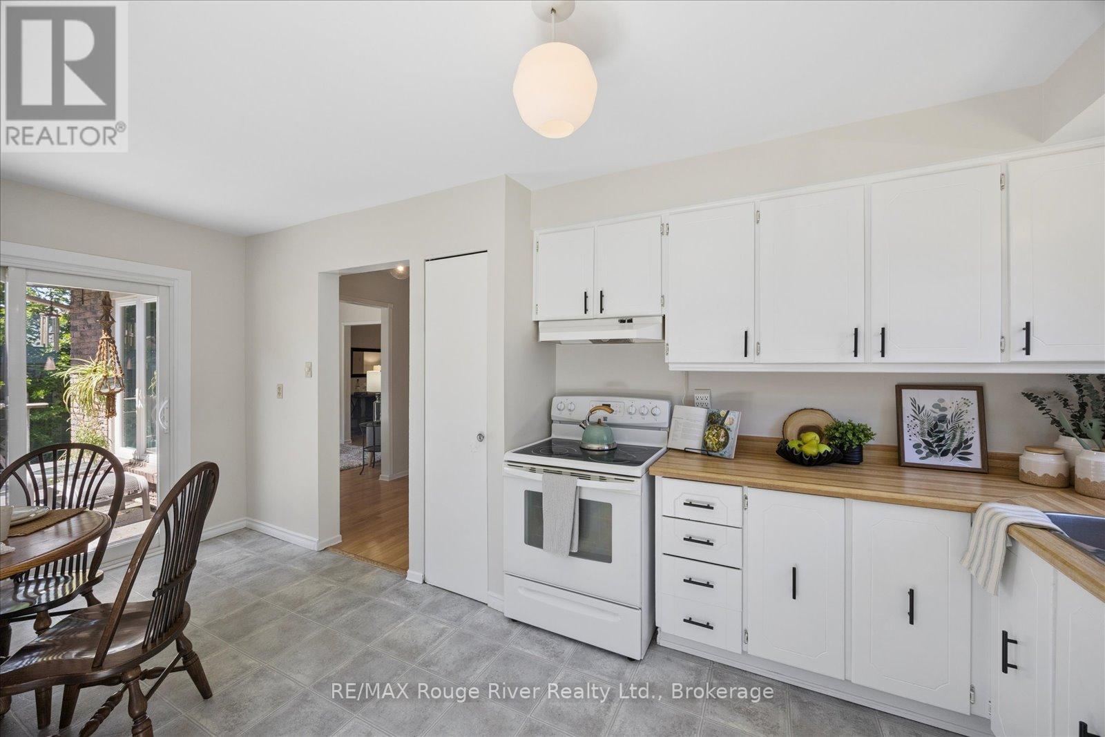 671 Greenbriar Drive, Oshawa (Eastdale), Ontario  L1G 7J5 - Photo 16 - E13419356