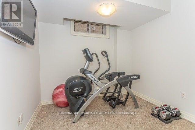 21 Dunblaine Avenue, Toronto, Ontario  M5M 2R6 - Photo 17 - C13075912