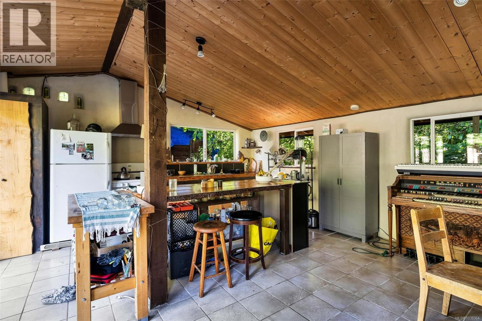 5945 Riverbottom Rd W, Lake Cowichan, British Columbia V0R 2G0 - Photo 49 - 1038364