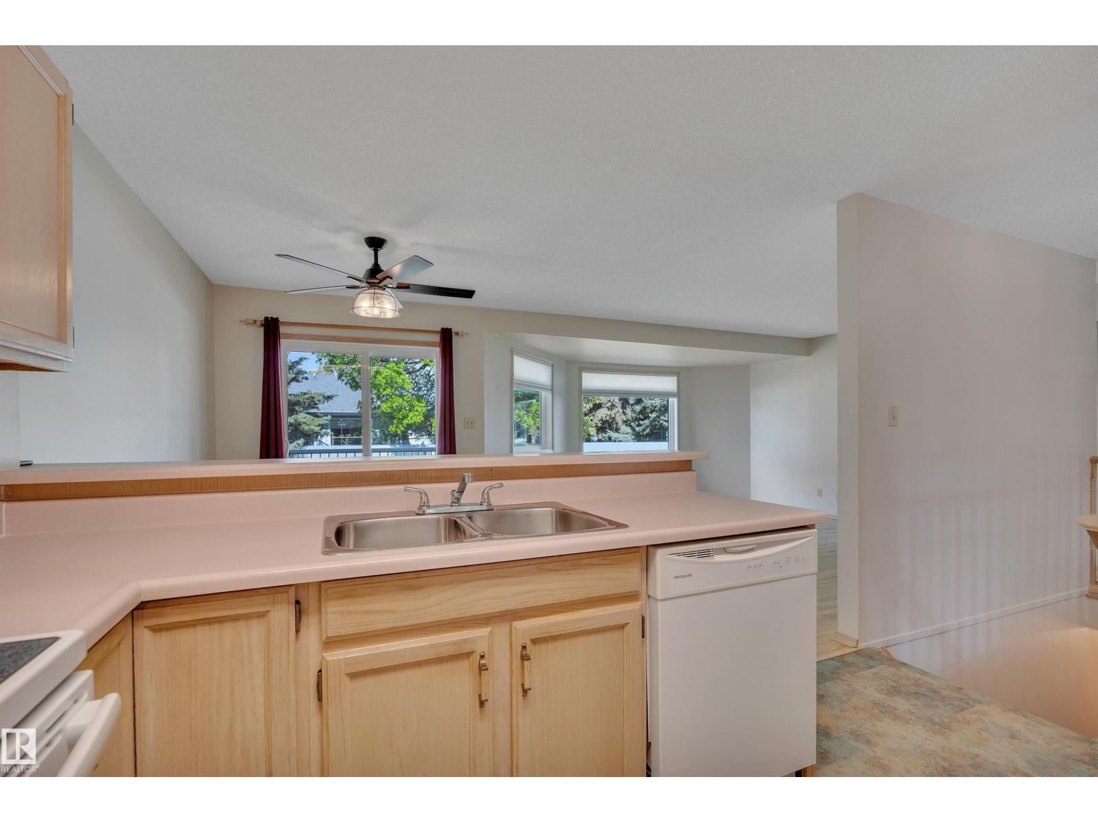 #42 2 Georgian Wy, Sherwood Park, Alberta  T8A 5K3 - Photo 10 - E4492577