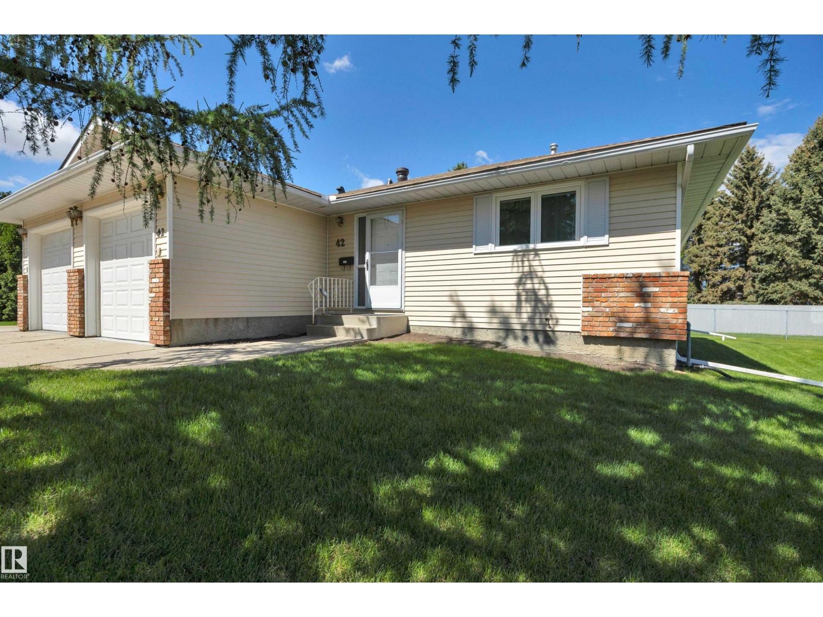 #42 2 Georgian Wy, Sherwood Park, Alberta  T8A 5K3 - Photo 3 - E4492577