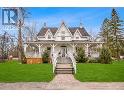 8 LAKESHORE ROAD E, Oro-Medonte, Ontario