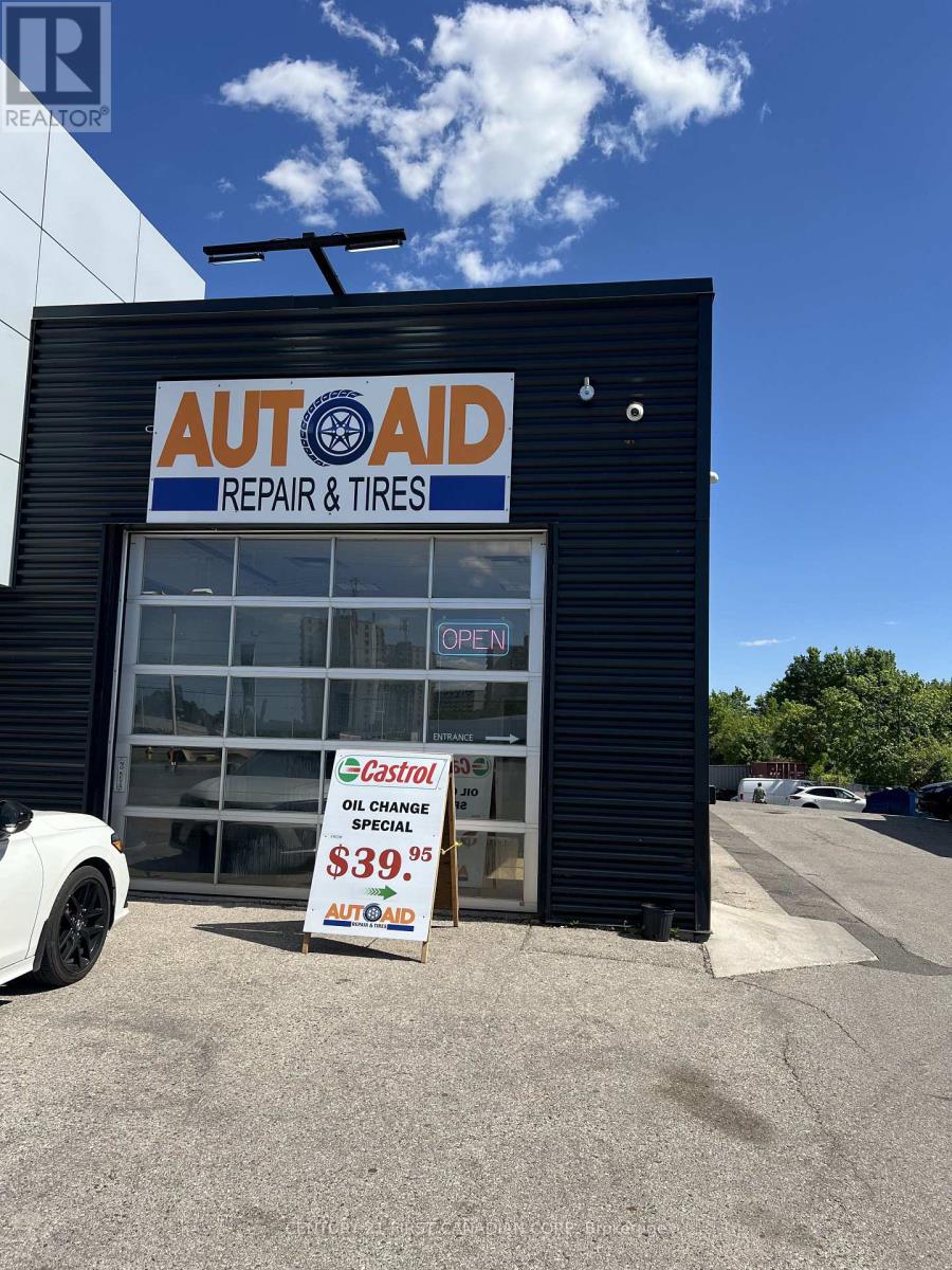 600 OXFORD STREET W, London North, Ontario
