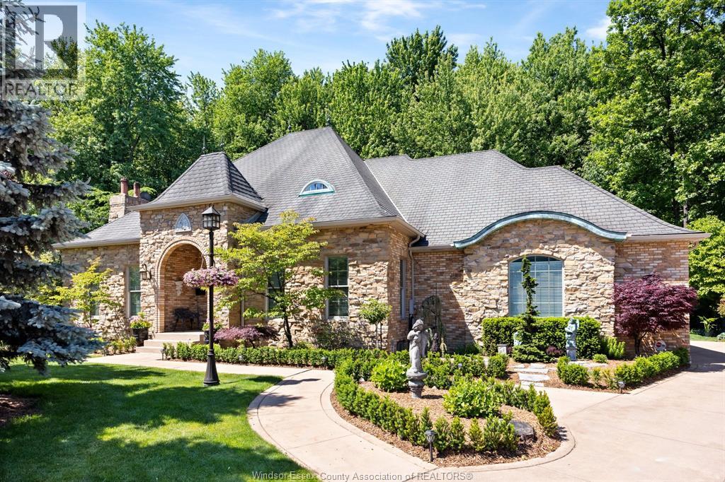 385 BEL AIR CIRCLE, lakeshore, Ontario