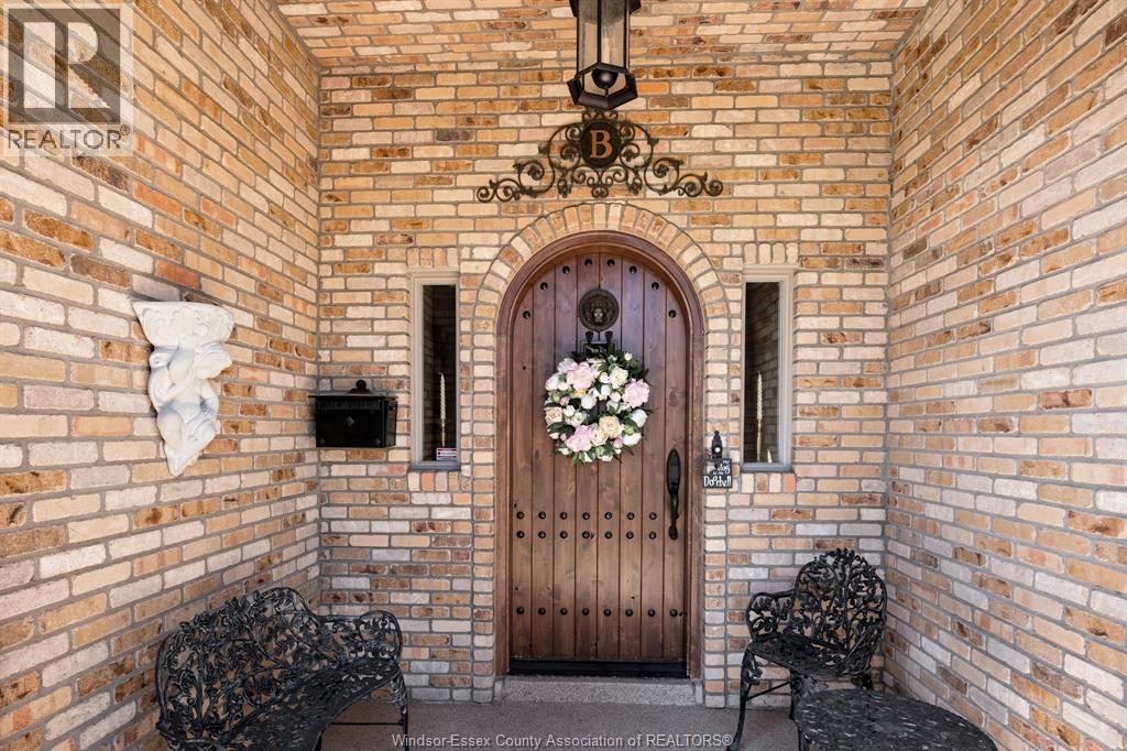 385 Bel Air Circle, Lakeshore, Ontario  N8N 5H4 - Photo 3 - 26013540
