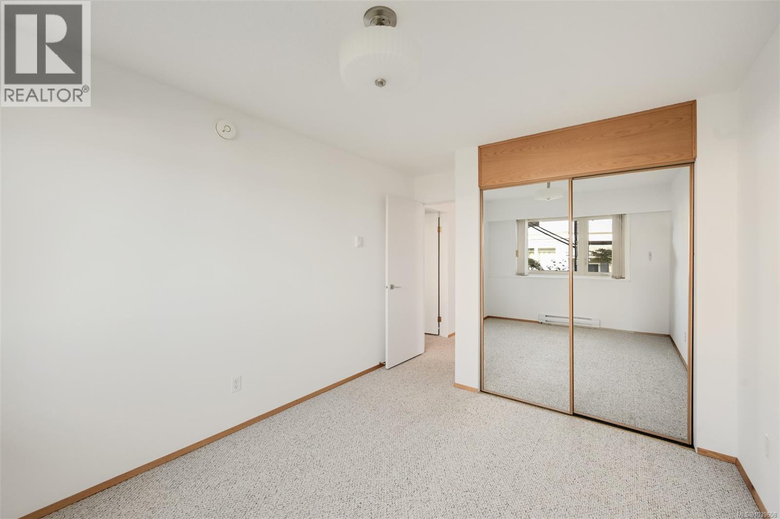 104 360 Dallas Rd, Victoria, British Columbia  V8V 1A8 - Photo 18 - 1039658