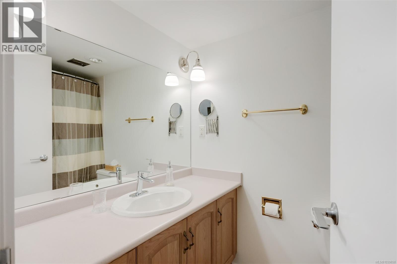104 360 Dallas Rd, Victoria, British Columbia  V8V 1A8 - Photo 25 - 1039658