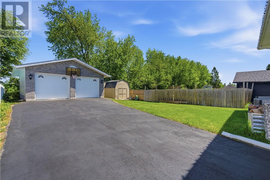 3960 Velma, Val Caron, Ontario  P3N 1J4 - Photo 27 - 2128379