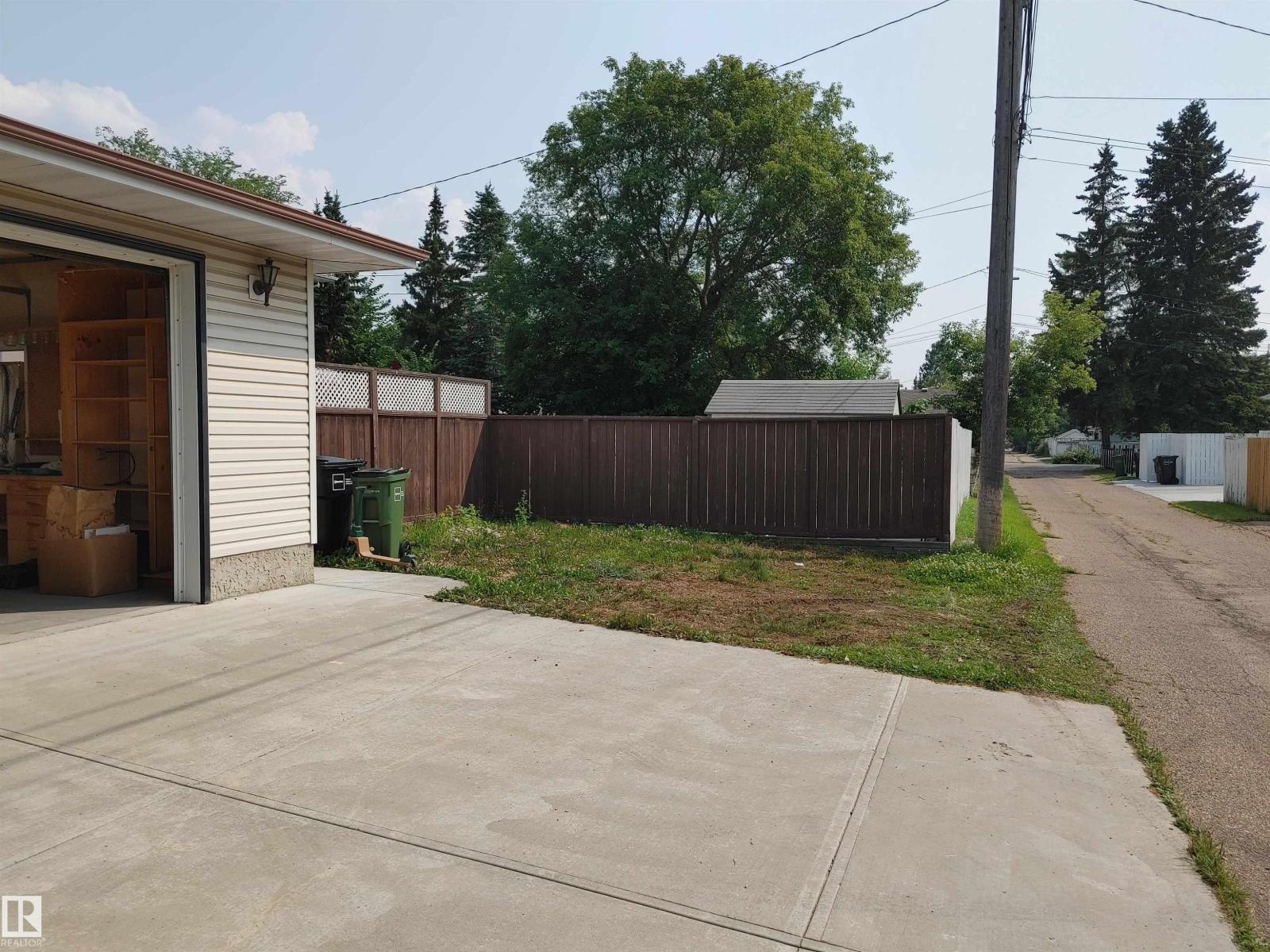 9608 150 St NW, Edmonton, Alberta  T5P 1N3 - Photo 38 - E4492581