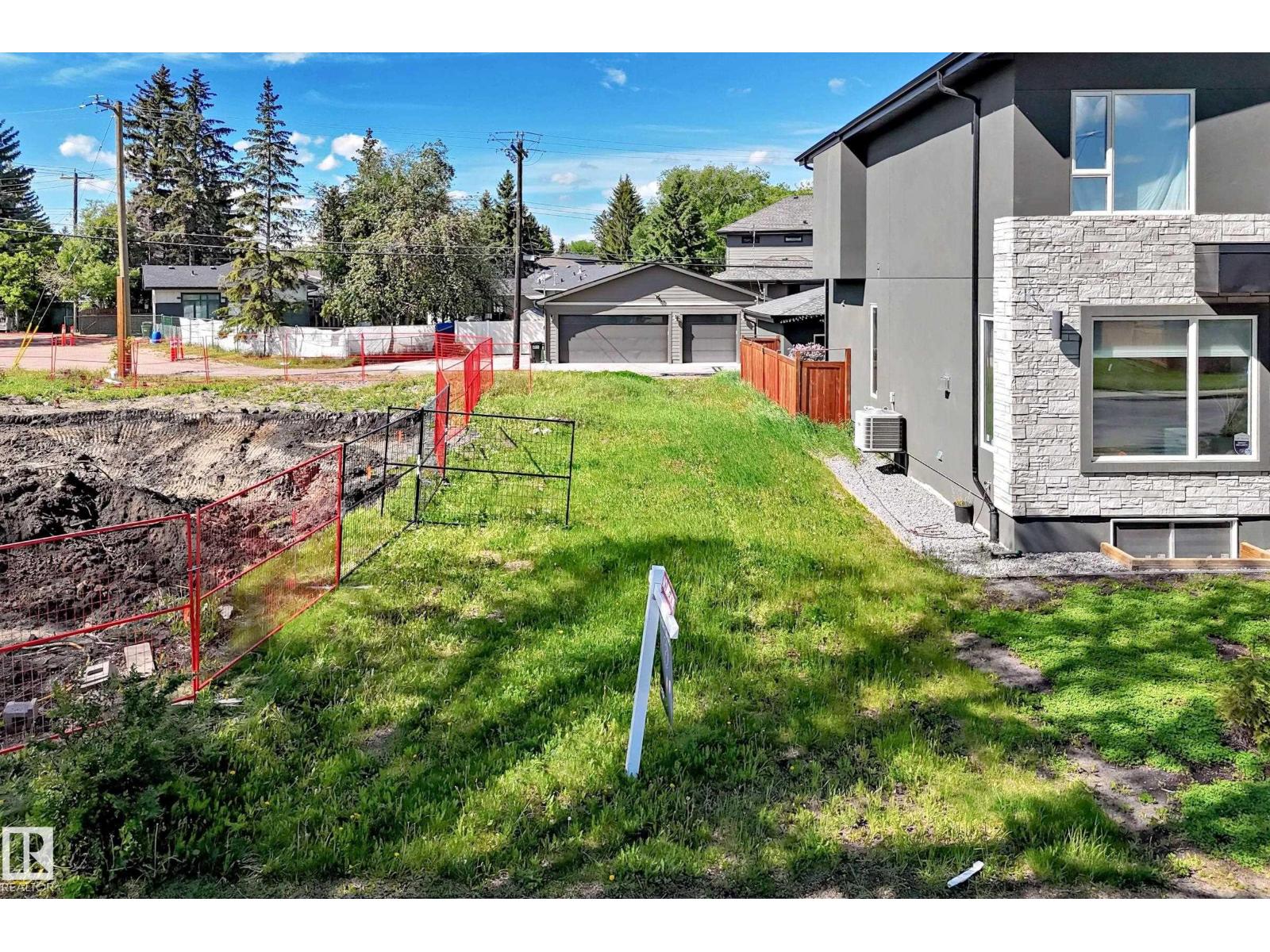 14726 91 Av NW, Edmonton, Alberta  T5R 4Z1 - Photo 3 - E4468455
