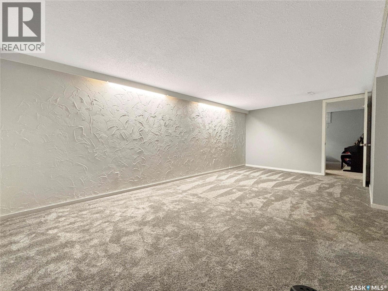 605 O Avenue N, Saskatoon, Saskatchewan  S7L 2V4 - Photo 13 - SK038752
