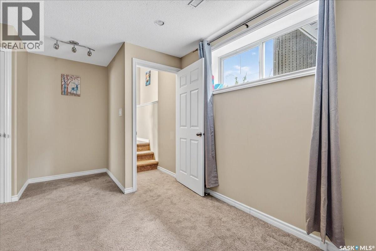 8338 Wascana Gardens Way, Regina, Saskatchewan  S4V 1E8 - Photo 34 - SK038745