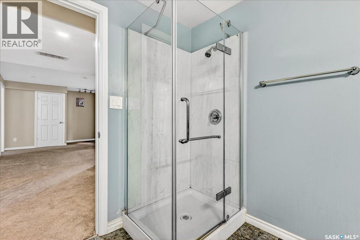 8338 Wascana Gardens Way, Regina, Saskatchewan  S4V 1E8 - Photo 39 - SK038745